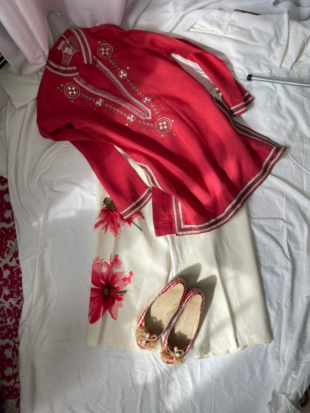Embroidered Red Linen Tunic - Picture 6 of 9